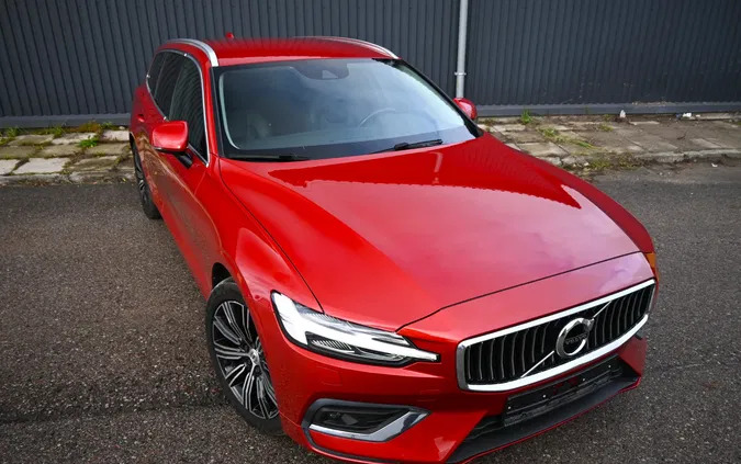 volvo v60 warmińsko-mazurskie Volvo V60 cena 106000 przebieg: 154130, rok produkcji 2020 z Świdnik